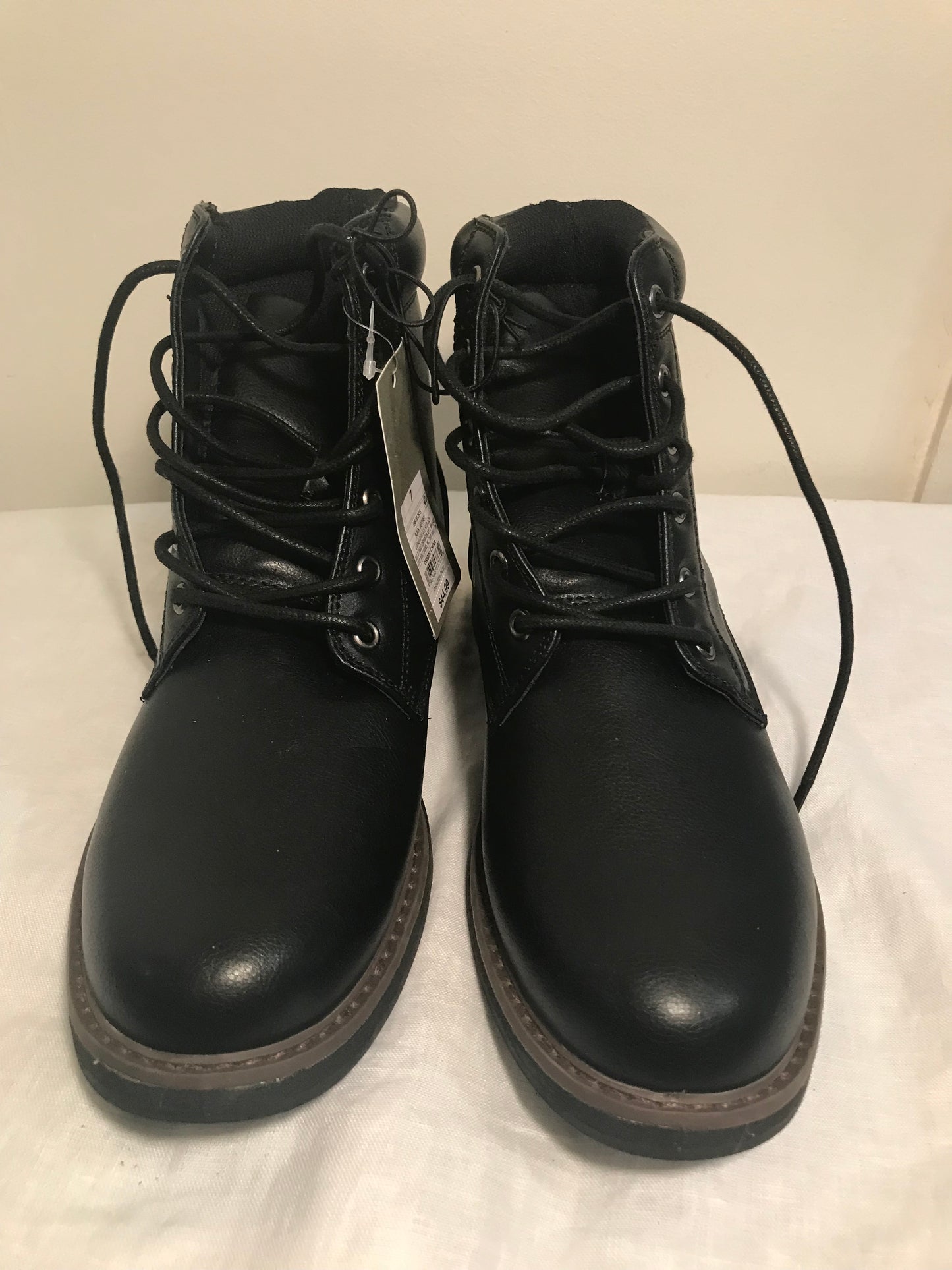 Boy's Black/Jeffery Boots Size 7